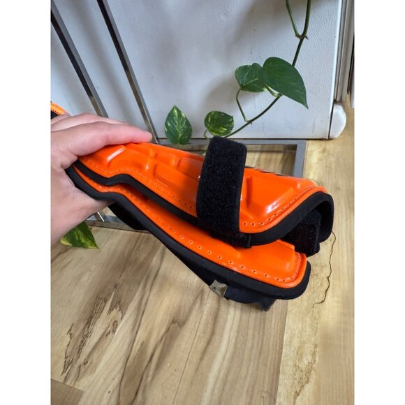Kids Vizari Orange Soccer Shin Guards – Size M - Picture 9 of 9